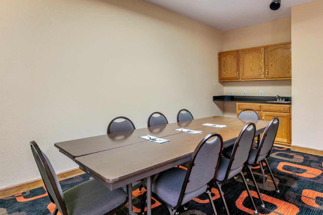 Quality Inn Rogersville Bagian luar foto